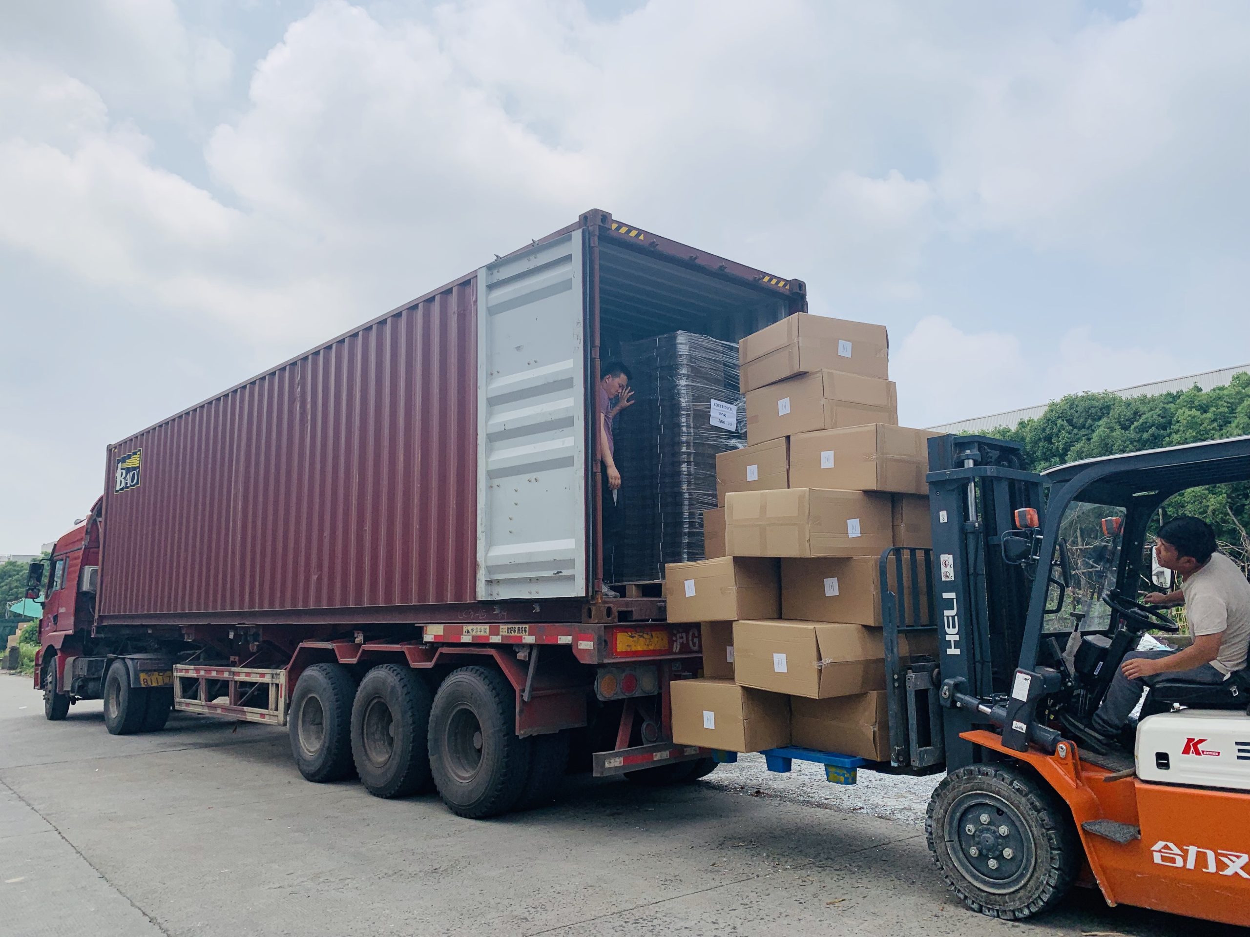 News: 3 x 40HQ Containers of Bubble Bags Shipped to Canada – Professional Palletized Packaging for Efficient Logistics